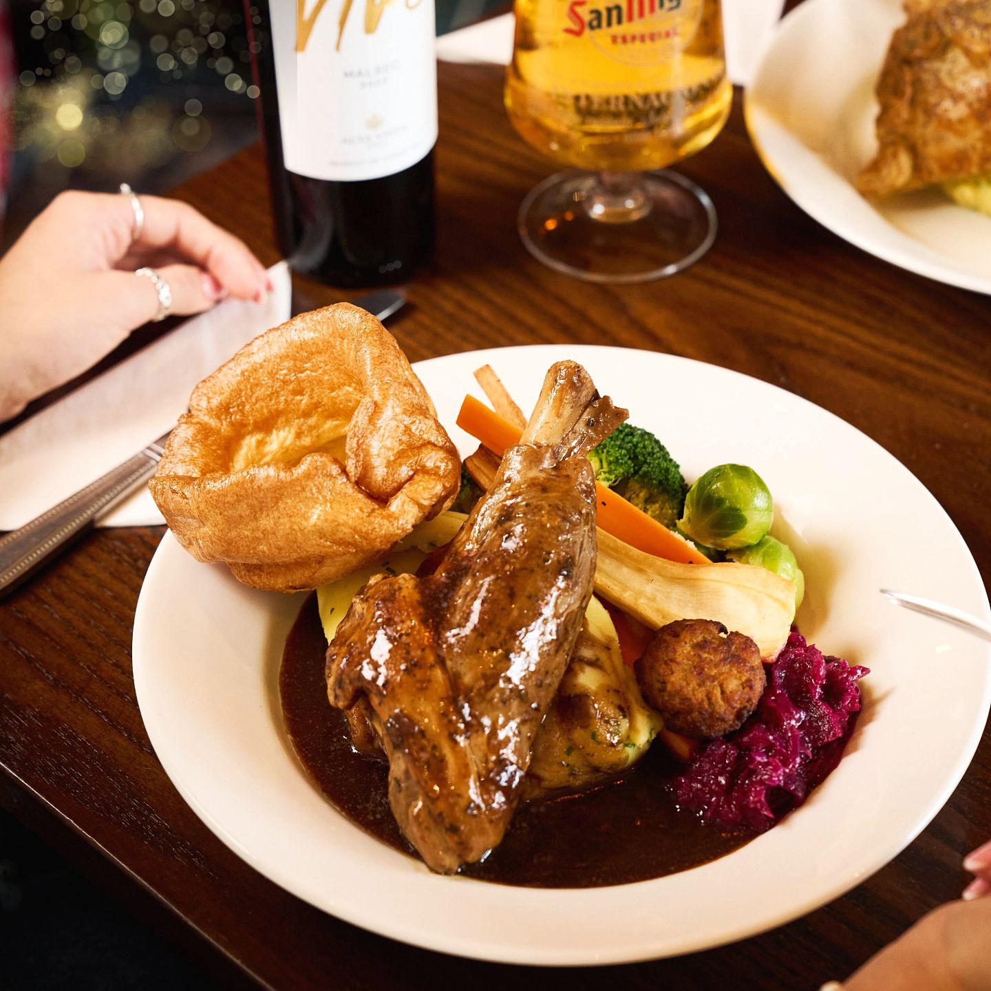 Christmas Day 2025 Lunch, Dinner & Dining at The Ffynnon Wen in Cardiff